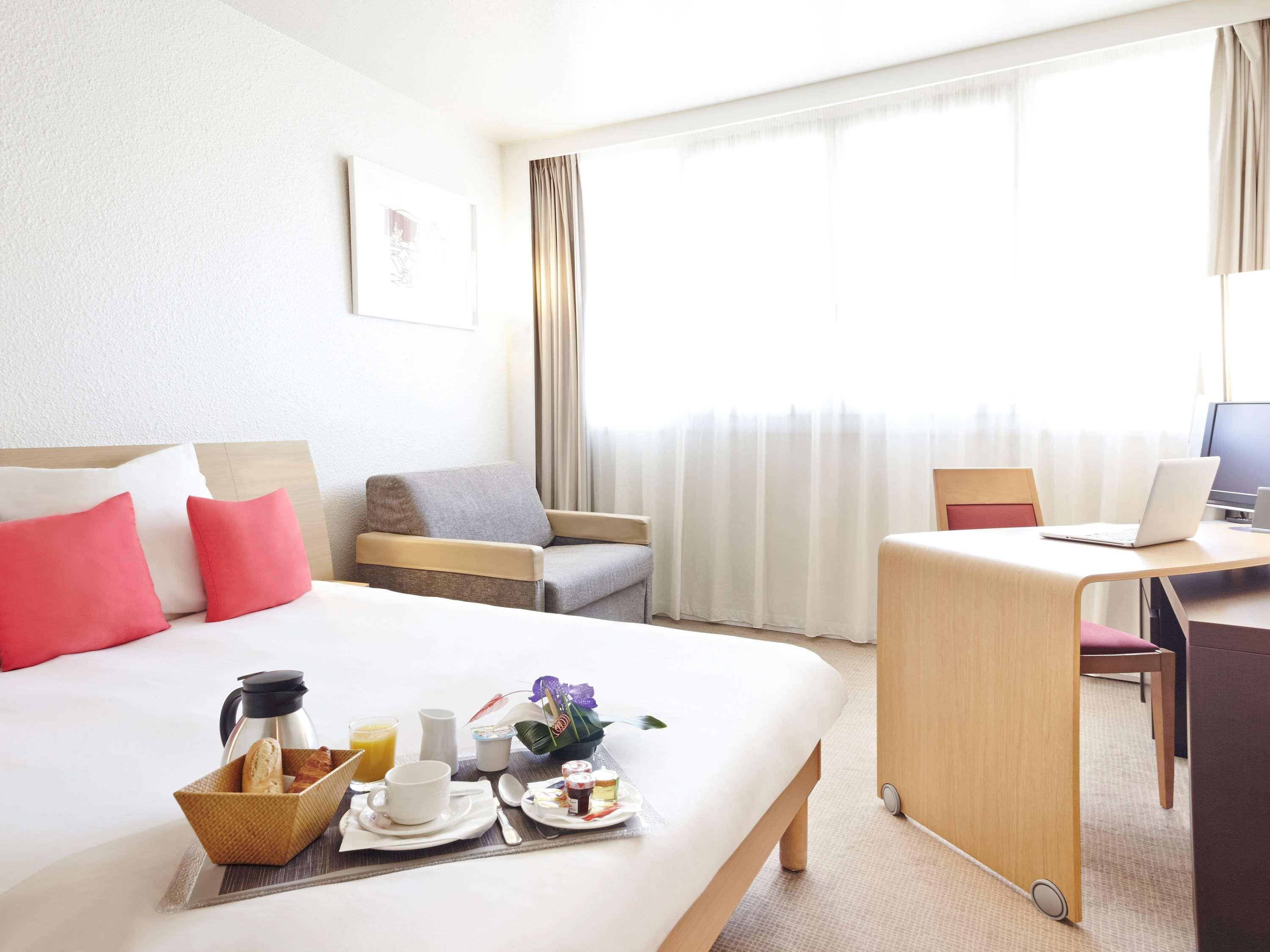 Novotel Massy Palaiseau Exterior photo